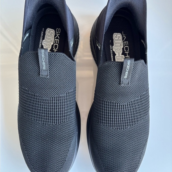 Skechers Black Slip-On Sneakers with Knit Mesh Upper - Picture 3 of 11